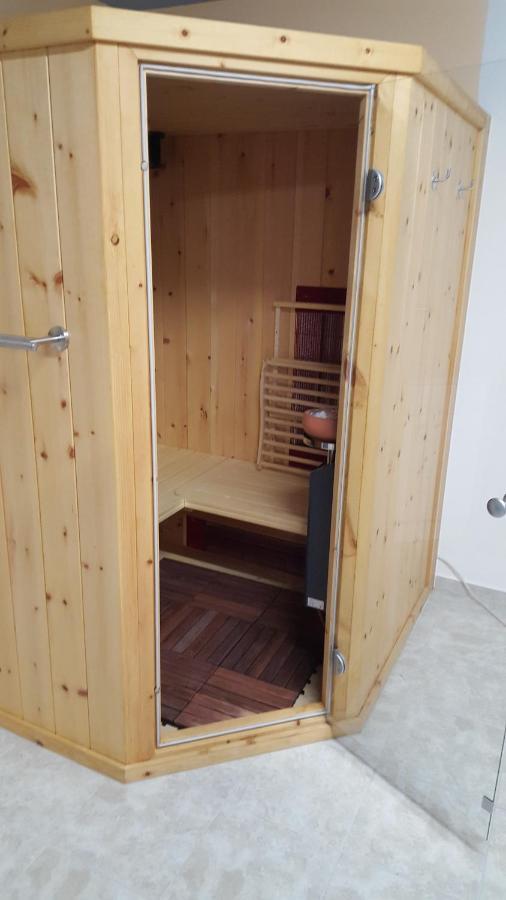 Barrierefreies Zimmer Im Blockhaus Mit Sauna Am See Soyen Εξωτερικό φωτογραφία