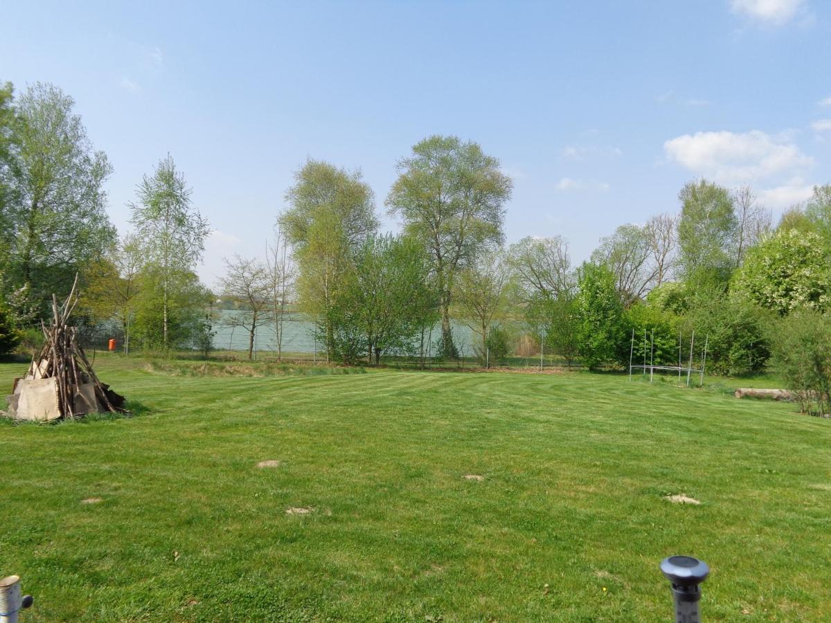 Barrierefreies Zimmer Im Blockhaus Mit Sauna Am See Soyen Εξωτερικό φωτογραφία