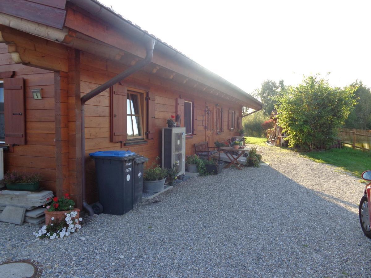 Barrierefreies Zimmer Im Blockhaus Mit Sauna Am See Soyen Εξωτερικό φωτογραφία