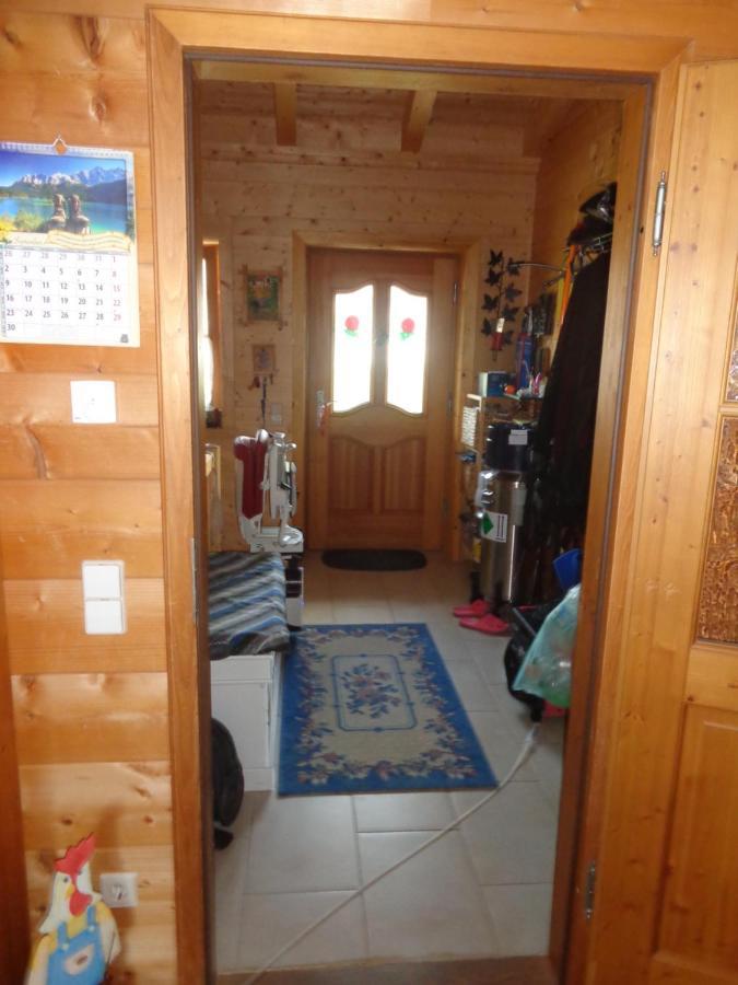 Barrierefreies Zimmer Im Blockhaus Mit Sauna Am See Soyen Εξωτερικό φωτογραφία